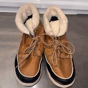 Women's Sorel Brown & Black Winter Boots Size 11